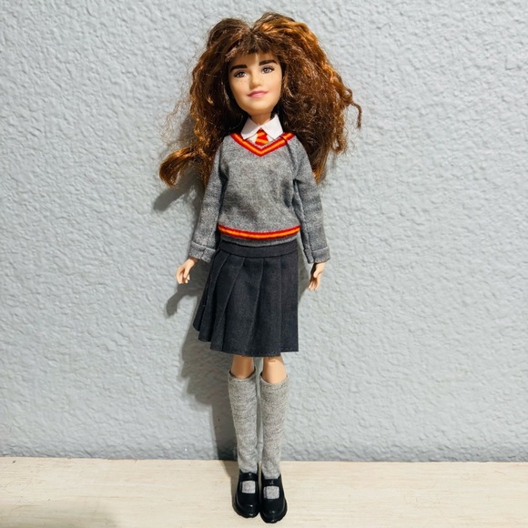 2018 Mattel Harry Potter Hermoine Granger School Uniform Doll NO ACCESSORIES - Picture 1 of 9